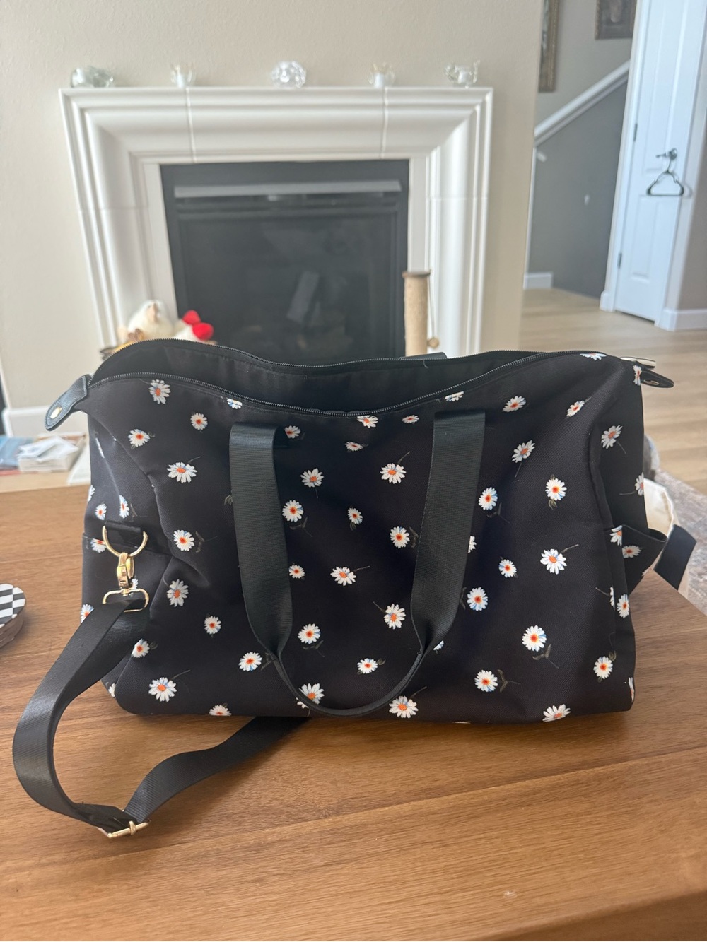 Alice + Olivia Black Daisy Print Travel Tote